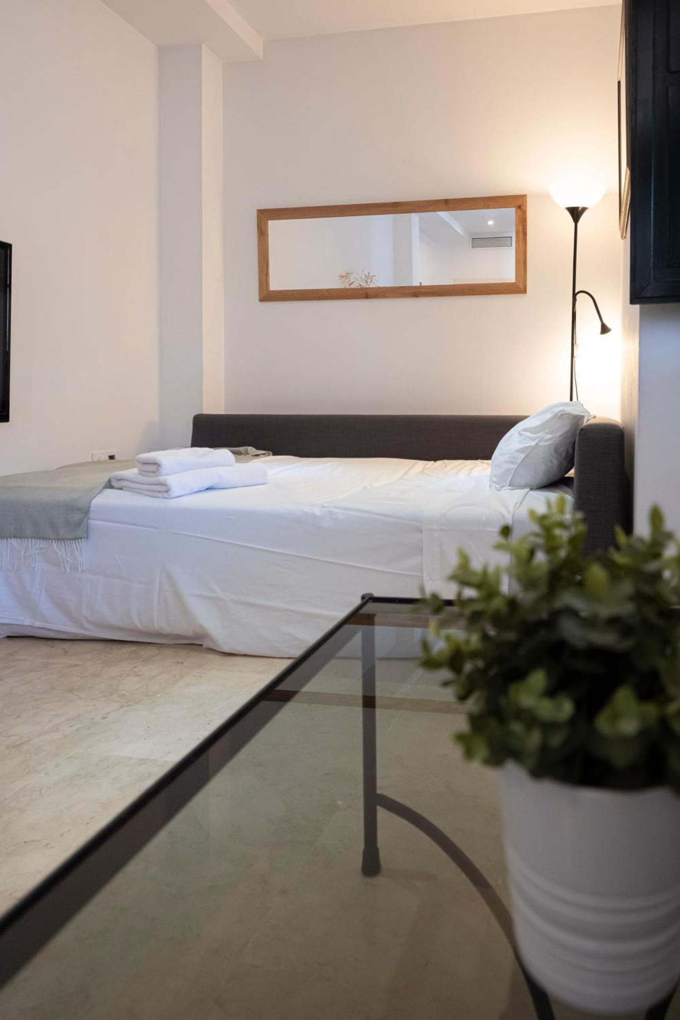 Apartamento Con Encanto En Patio Sevillano Exterior photo